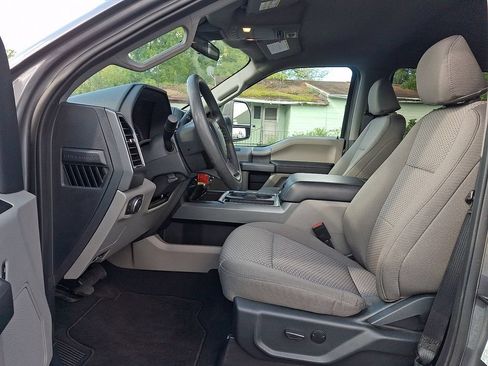 Used 2022 Ford F250 XLT w/ Black Appearance Package AWD/4WD image 13