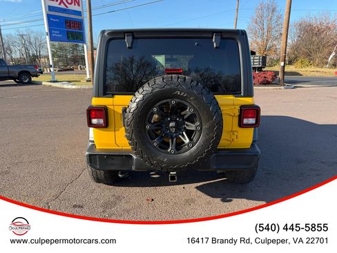 Used 2019 Jeep Wrangler Unlimited Sport image 4