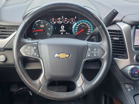 Used 2018 Chevrolet Tahoe Premier AWD/4WD image 16