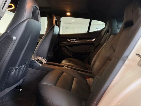 Used 2013 Porsche Panamera 4 Platinum Edition image 20