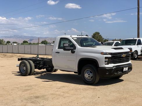 New 2026 Chevrolet Silverado 3500 W/T w/ WT Convenience Package RWD image 3