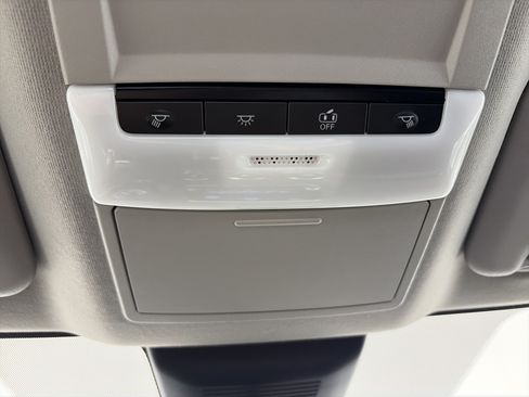 Certified 2023 Nissan Sentra SR FWD image 30
