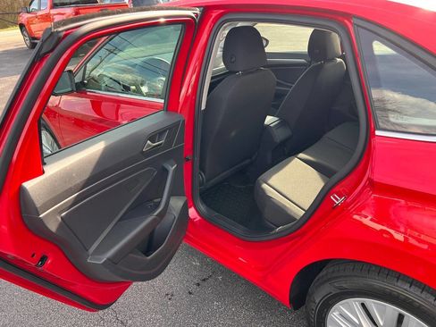 Used 2019 Volkswagen Jetta S w/ Driver Assistance Package image 23