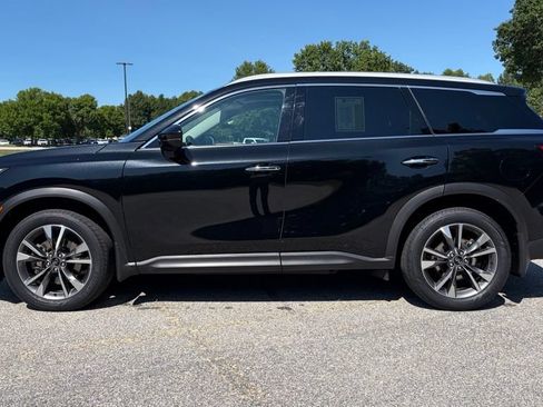 Used 2025 INFINITI QX60 Luxe w/ Vision Package AWD/4WD image 2