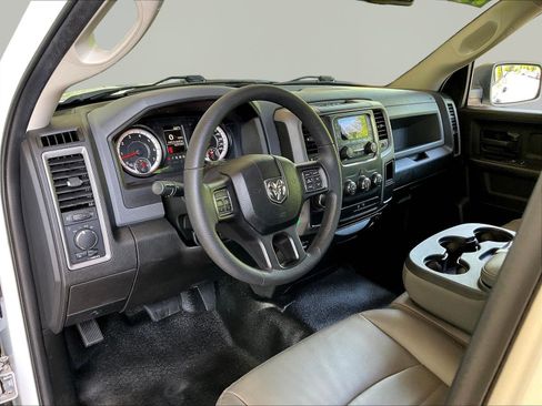 Used 2019 RAM 1500 Tradesman RWD image 17