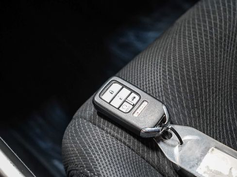 Used 2017 Honda Accord EX image 29