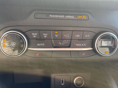 Used 2020 Ford Escape SE AWD/4WD image 28