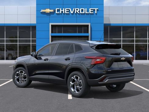 New 2026 Chevrolet Trax LT w/ LT Convenience Package FWD image 4