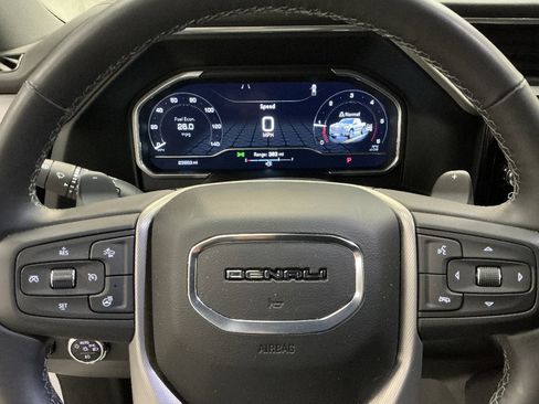 Used 2023 GMC Sierra 1500 Denali AWD/4WD image 13