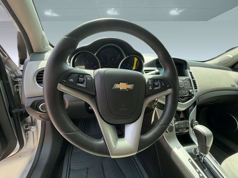 Used 2011 Chevrolet Cruze LT FWD image 23