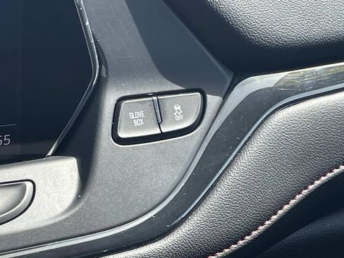 Used 2021 Chevrolet Blazer RS w/ Enhanced Convenience Package FWD image 22