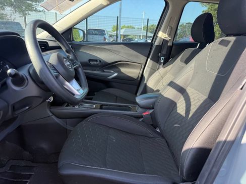 Used 2023 Nissan Kicks SV FWD image 10