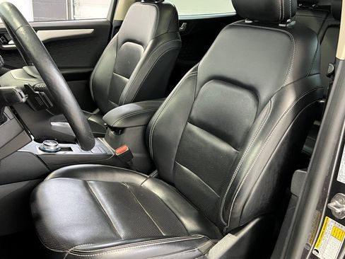 Used 2020 Ford Escape SEL image 21