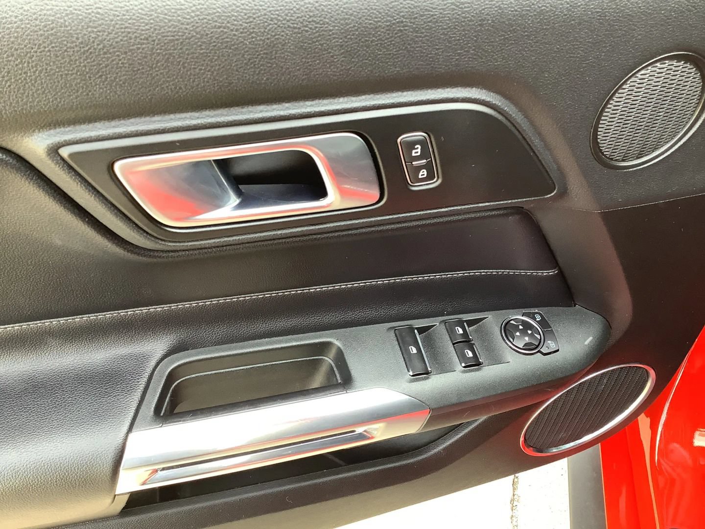 Used 2022 Ford Mustang Premium RWD image 22