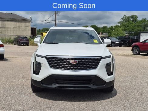 Used 2024 Cadillac XT4 Premium Luxury AWD/4WD image 9