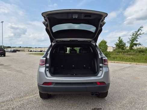 Used 2020 Jeep Compass High Altitude AWD/4WD image 11