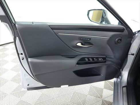 Certified 2025 Lexus ES 300h w/ Premium Package FWD image 25
