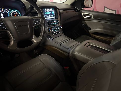 Used 2020 GMC Yukon Denali w/ Open Road Package image 20