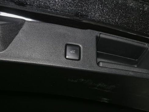 Used 2024 Ford Escape ST-Line Elite w/ Premium Technology Package AWD/4WD image 12