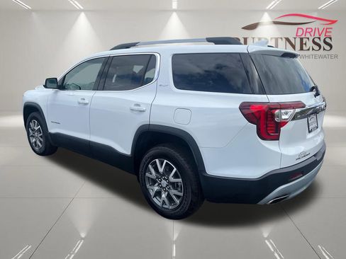 Certified 2023 GMC Acadia SLT w/ Technology Package AWD/4WD image 5