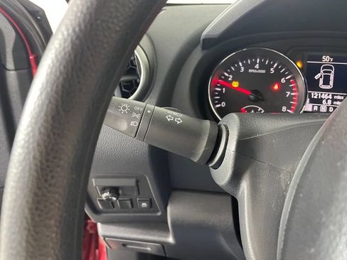 Used 2011 Nissan Rogue S FWD image 11
