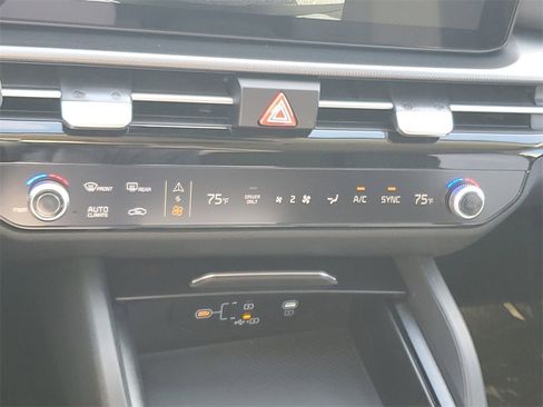 New 2026 Kia Sportage LX image 17