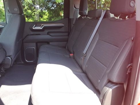 Used 2022 Chevrolet Silverado 1500 LT w/ Convenience Package II AWD/4WD image 13