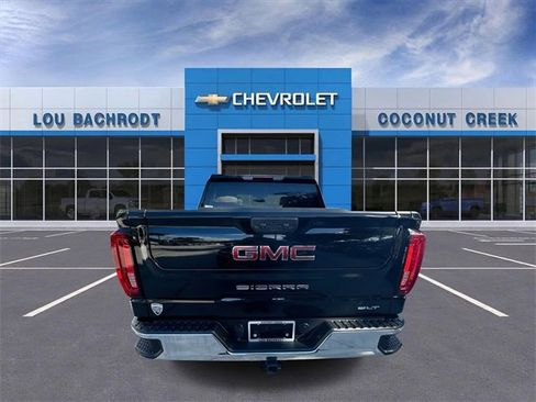 Used 2024 GMC Sierra 1500 SLT image 6