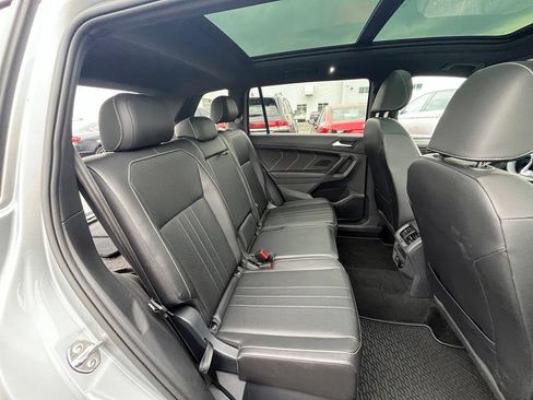 Certified 2024 Volkswagen Tiguan SE R-Line w/ MDO Package, Two-Row AWD/4WD image 29
