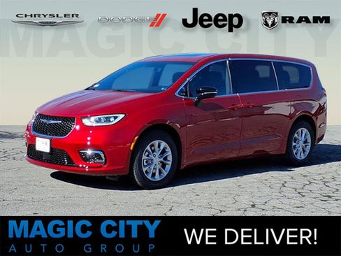 New 2026 Chrysler Pacifica Limited image 1