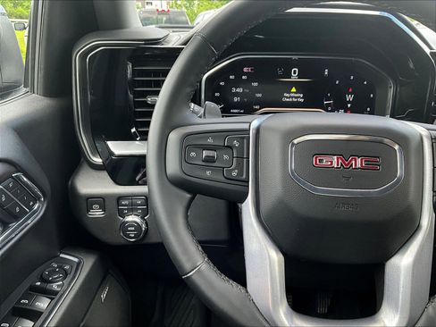 Used 2024 GMC Sierra 1500 SLT w/ SLT Premium Plus Package AWD/4WD image 12