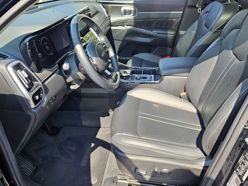 Used 2023 Kia Sorento SX FWD image 13