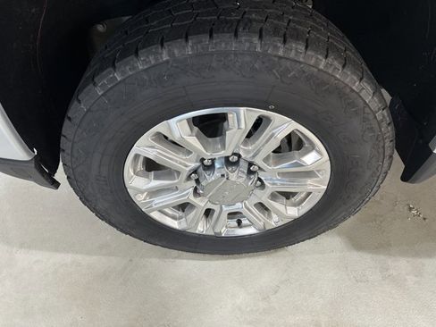 Used 2022 GMC Sierra 2500 Denali image 11