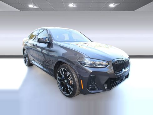 Used 2024 BMW X4 M40i image 7