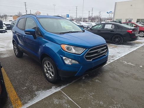 Used 2020 Ford EcoSport SE w/ SE Convenience Package image 2