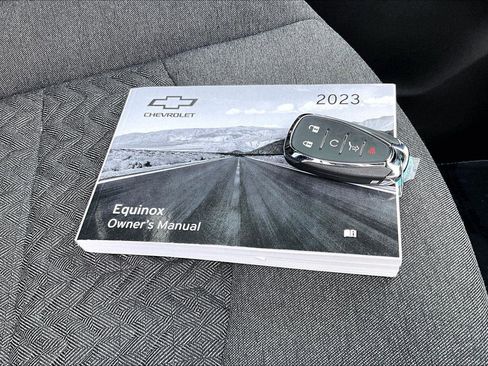 Used 2023 Chevrolet Equinox LT image 12