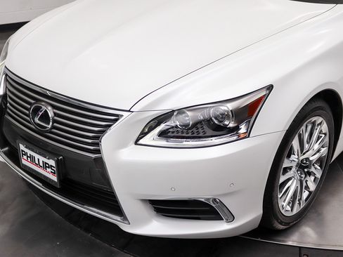 Used 2014 Lexus LS 460 L RWD image 10