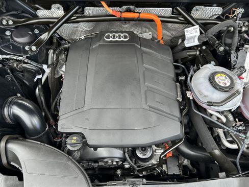 Certified 2024 Audi Q5 e Premium Plus image 15