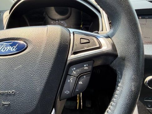 Used 2016 Ford Edge SEL w/ Equipment Group 201A FWD image 13