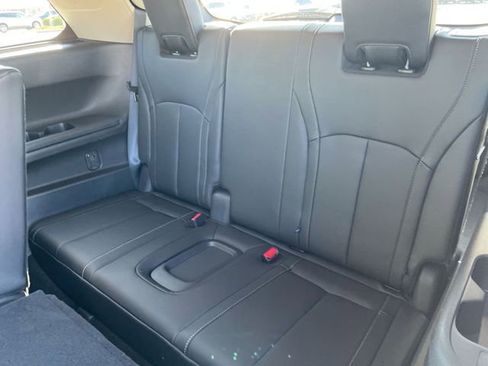 Used 2025 INFINITI QX60 Luxe AWD/4WD image 14