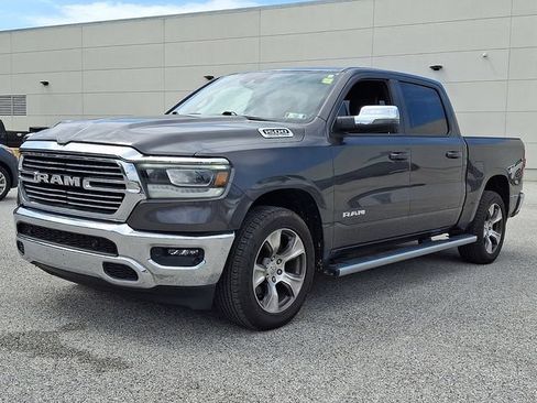 Used 2023 RAM 1500 Laramie AWD/4WD image 6