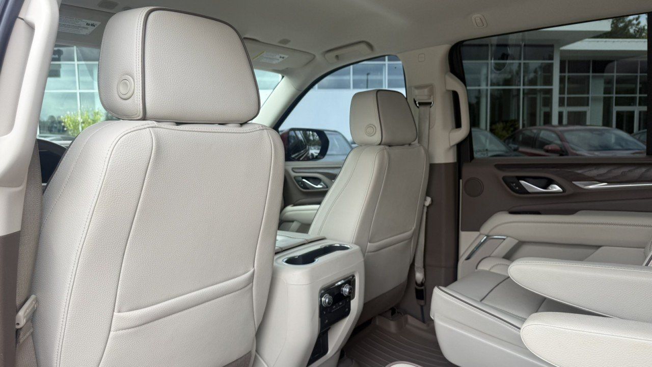 Used 2022 GMC Yukon Denali RWD image 14