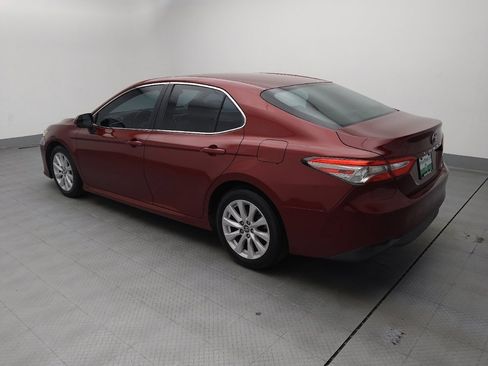Used 2018 Toyota Camry LE image 3