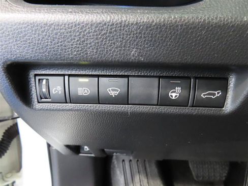 Used 2022 Toyota RAV4 XSE w/ Weather Package AWD/4WD image 19