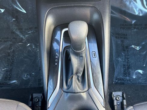 Used 2025 Toyota Corolla LE image 37