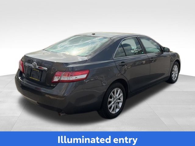 Used 2011 Toyota Camry XLE w/ XLE Extra-Value Pkg #2 FWD image 26