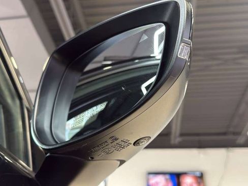 Used 2025 MAZDA CX-70 Plug-In Hybrid w/ Premium Plus image 5