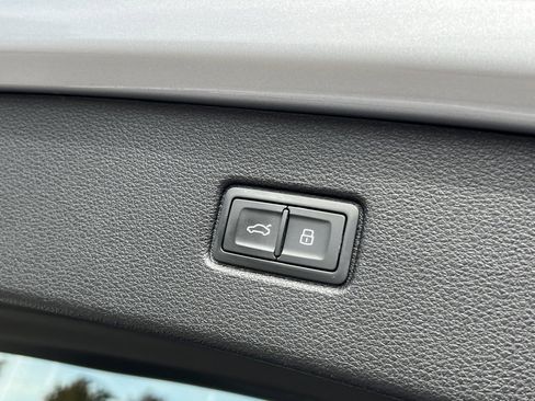 Used 2022 Audi Q7 2.0T Premium Plus w/ Premium Plus Package image 25