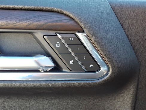 New 2026 GMC Sierra 1500 SLT image 16