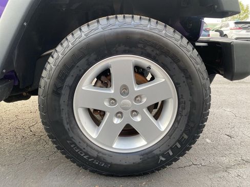 Used 2018 Jeep Wrangler Unlimited Sport S AWD/4WD image 11